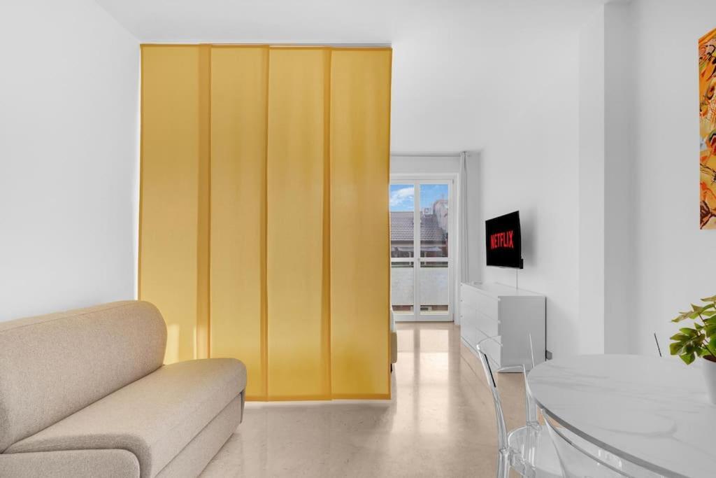 Yellow Flat Central Mailand Exterior foto